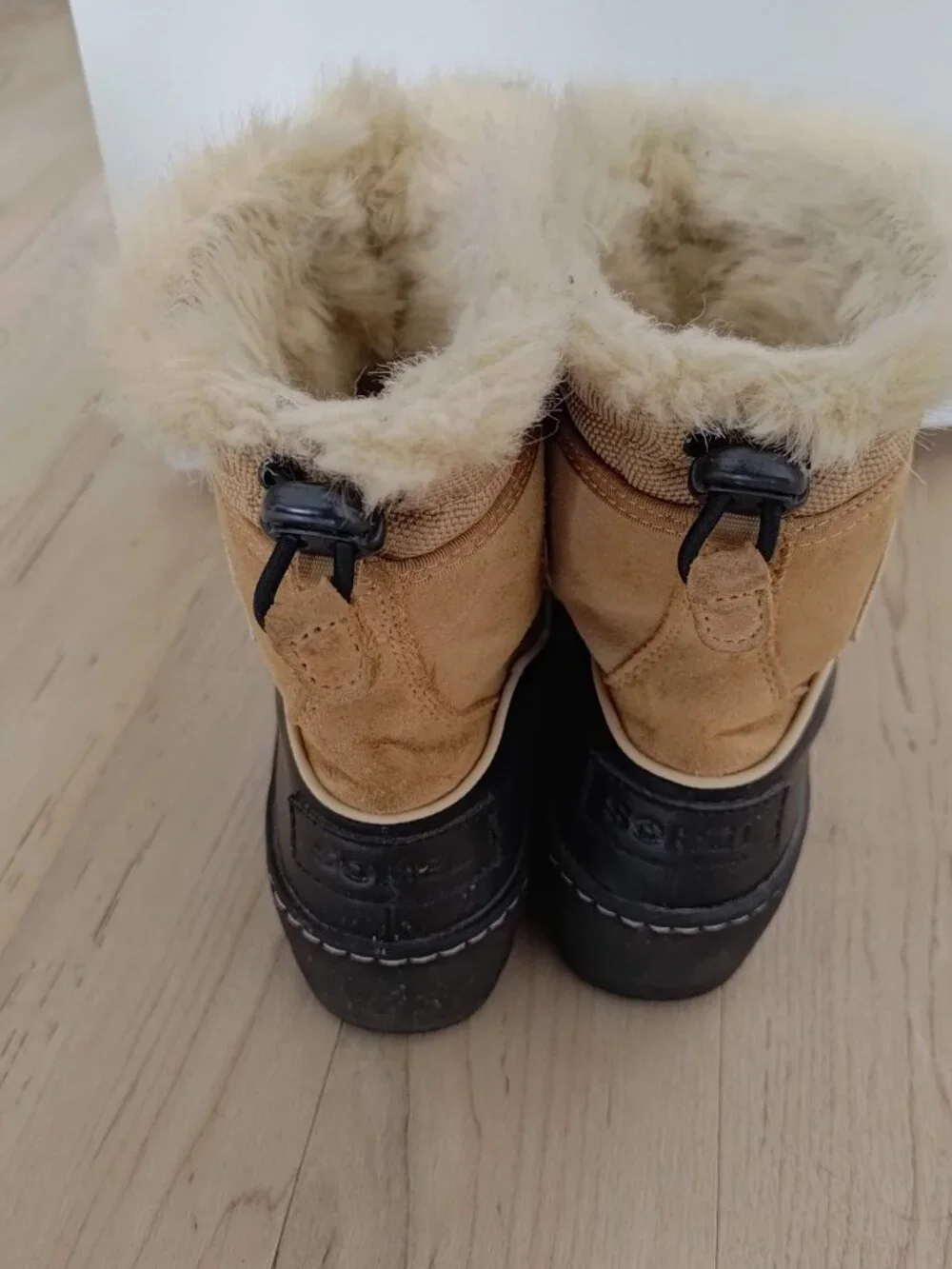 Sorel Ankle Boots Tivoli size 6.5 waterproof snow black tan